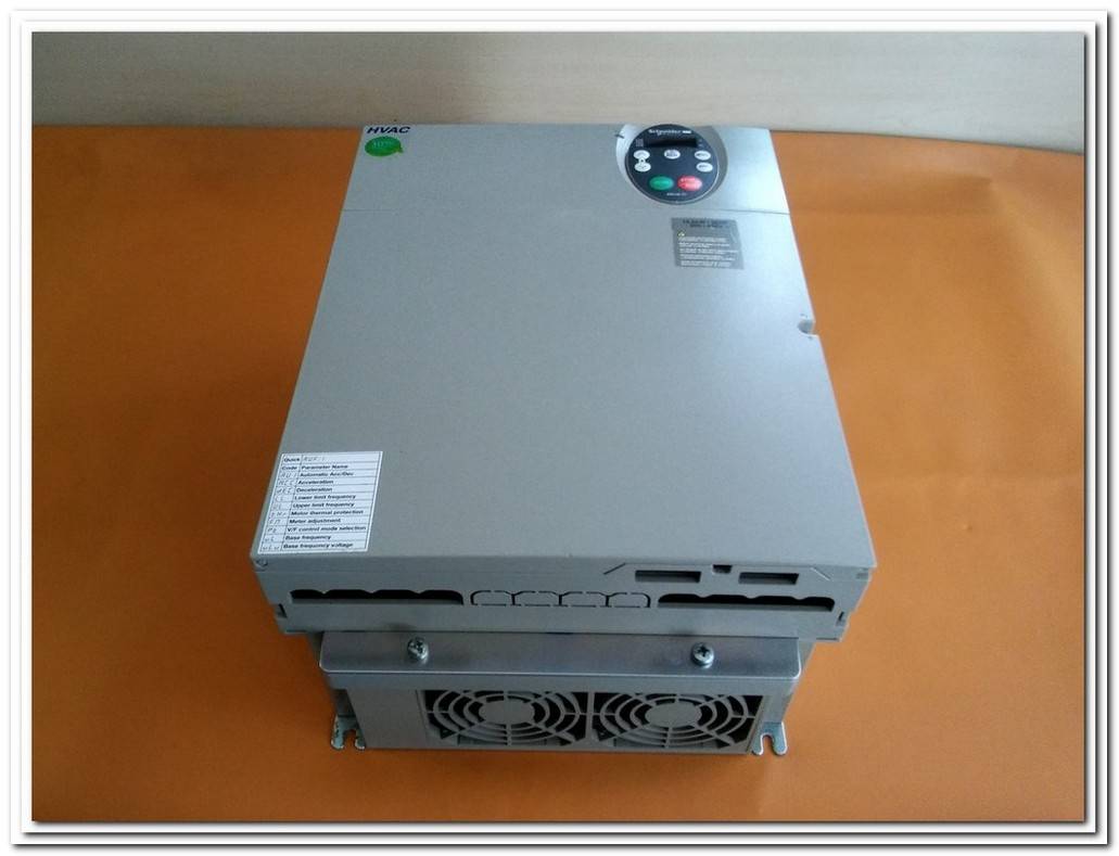 TELEMECANIQUE ATV21HD18N4 ATV21HD15N4 18,5 KW SÜRÜCÜ ATV21 ALTİVAR 21