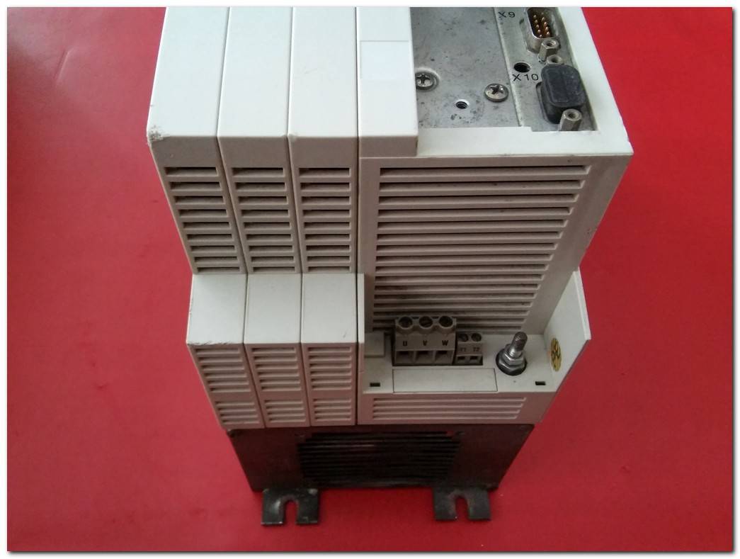 EVS9325-ES 00402198 LENZE
