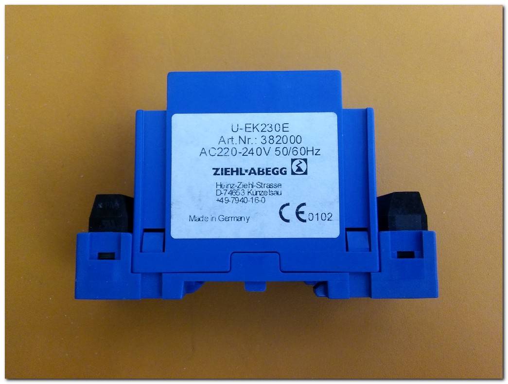 ZIEHL-ABEGG U-EK230E KALTLEİTER-RELAİS SIFIR KUTULU PTC TERMİSTÖRLERİNİ İZLEMEK İÇİN MOTOR KORUMA AC220-240V 50-60HZ