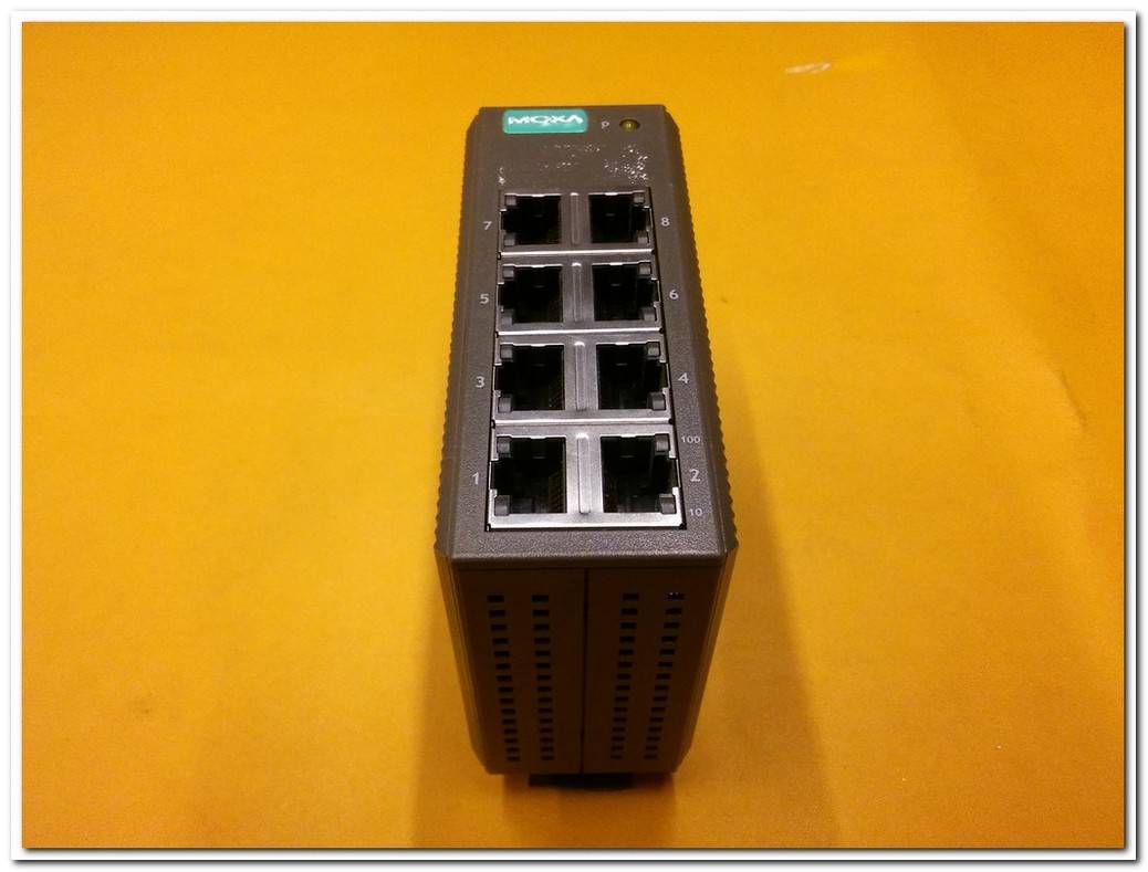 MOXA EDS-208 8 PORTLU ETHERNET ANAHTARI 