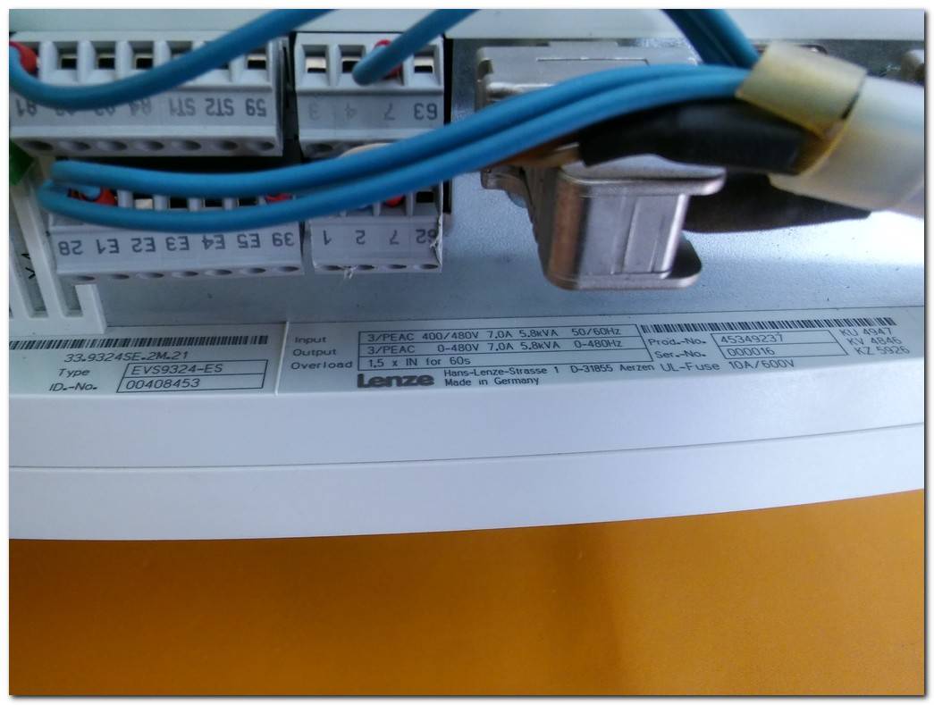 LENZE EVS9324-ES EVS9324 3KW SERVO SÜRÜCÜ 3 KW SERVO INVERTER