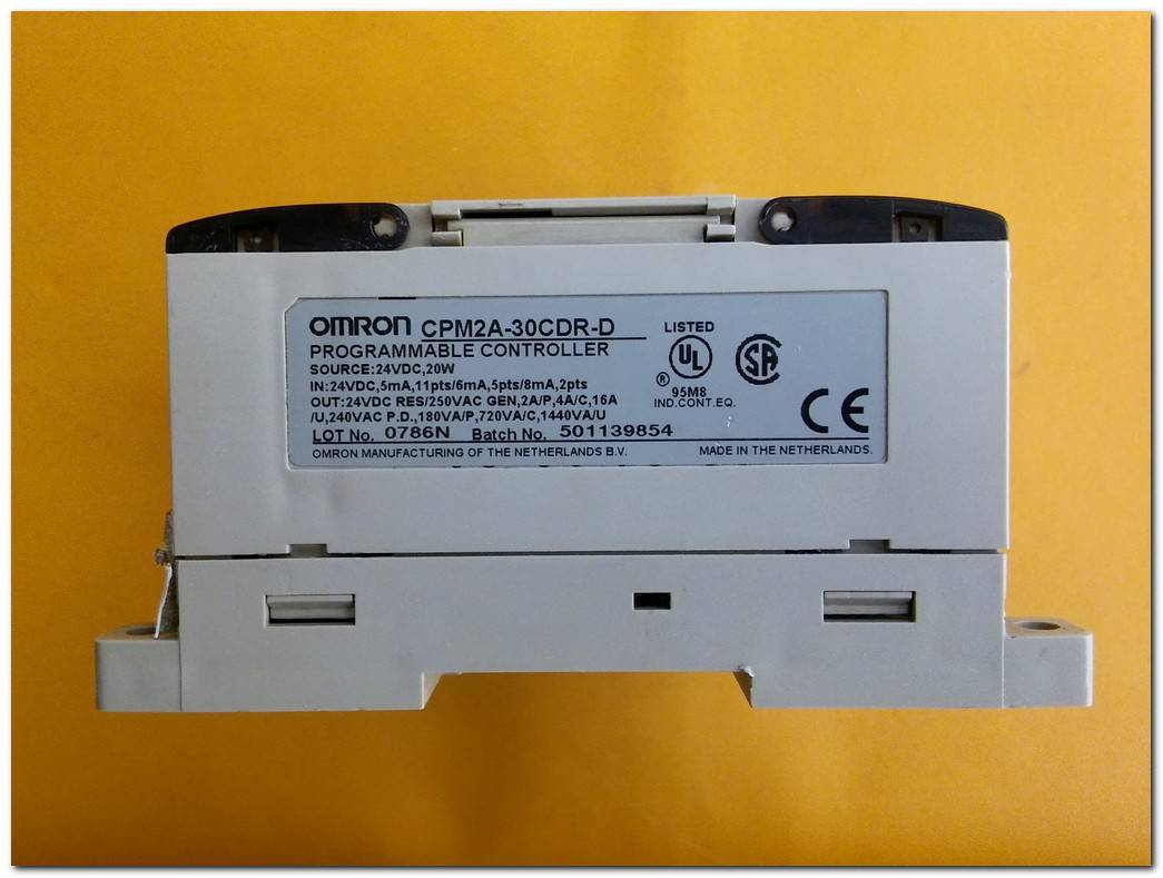 OMRON CPM2A-30CDR-D SYSMAC CPM2A PROGRAMMABLE CONTROLLER PLC
