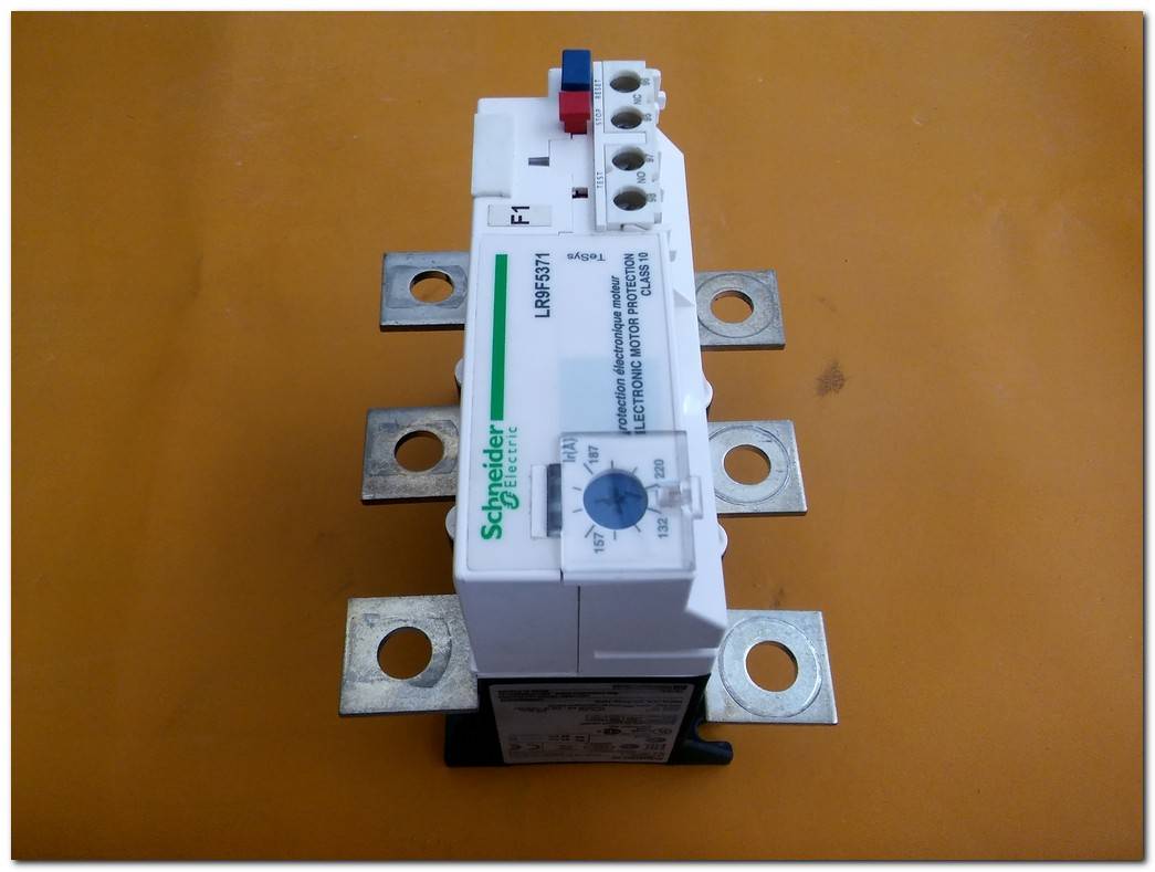 SCHNEİDER LR9F5371 SIFIR KUTULU 220A ELECTRONIC MOTOR PROTECTION CLASS 10 MOTOR KORUMA TERMİK