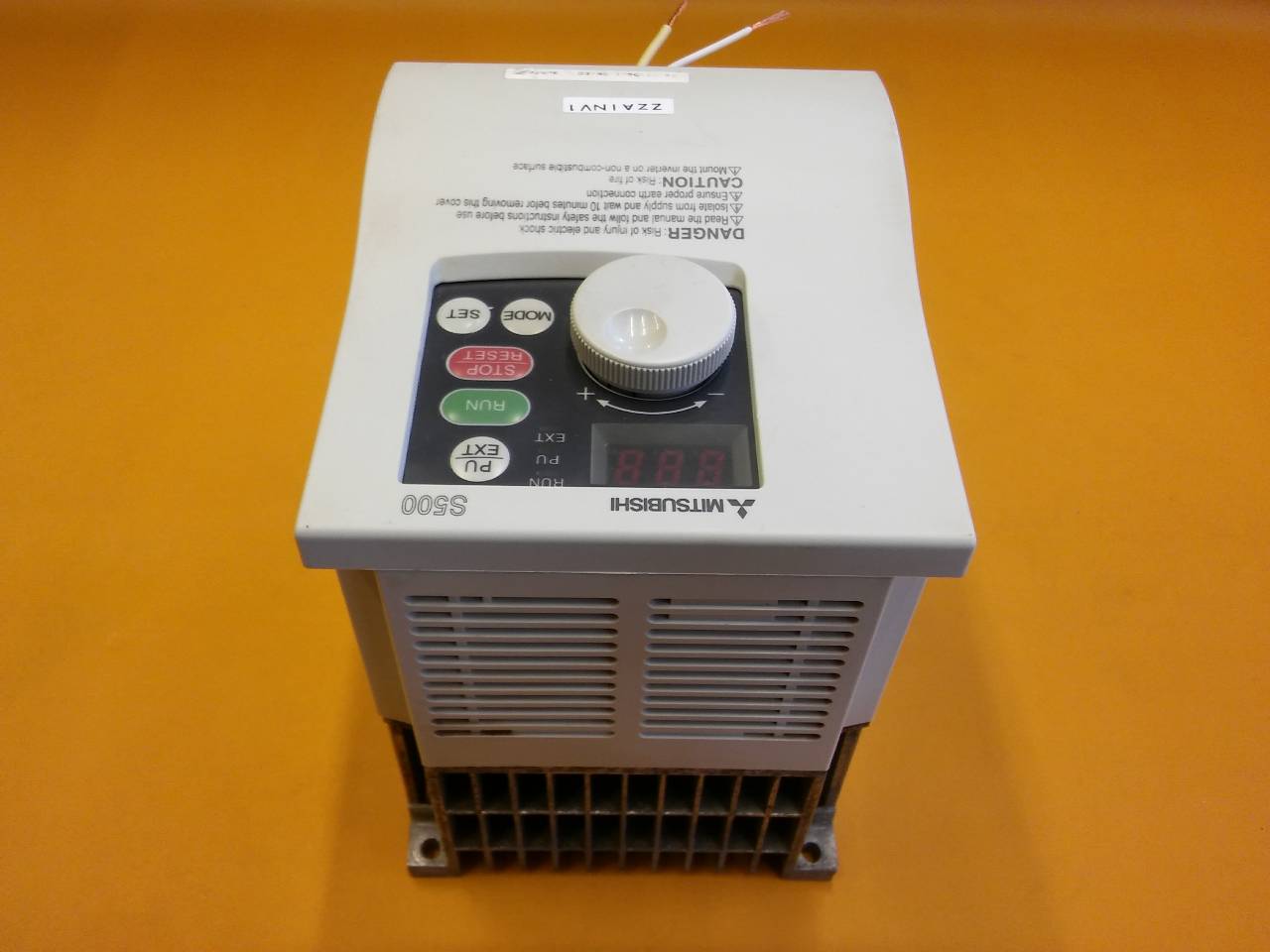 MITSUBISHI S500 FR-S520S-1.5K-EC 1,5KW SÜRÜCÜ 1.5 KW INVERTER