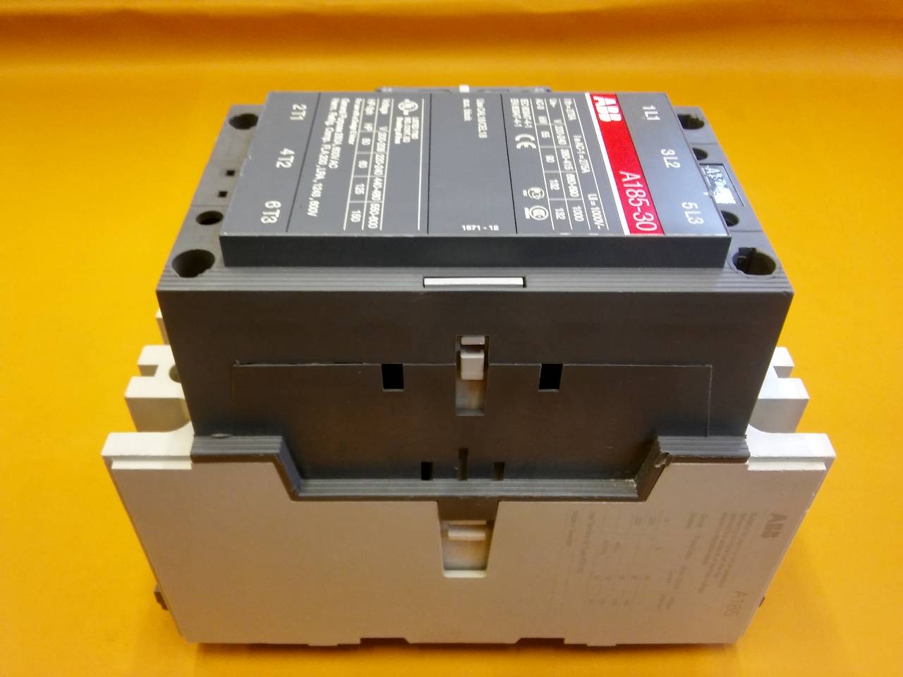ABB A185-30 275A 220 KONTAK BOBİNLİ 1SFL491001RXX11 KONTAKTÖR