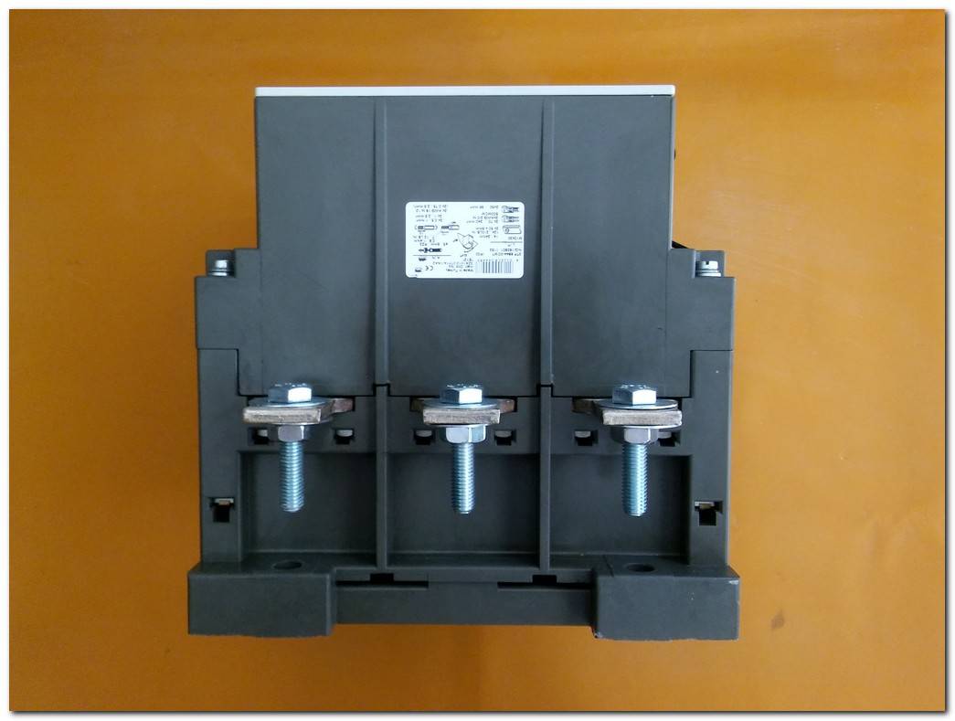 SIEMENS 3TF68 3TF6844-0C 630A KONTAKTÖR 3TF6844-0CM7 TAMİR TAKIMI STOKLARIMIZDA