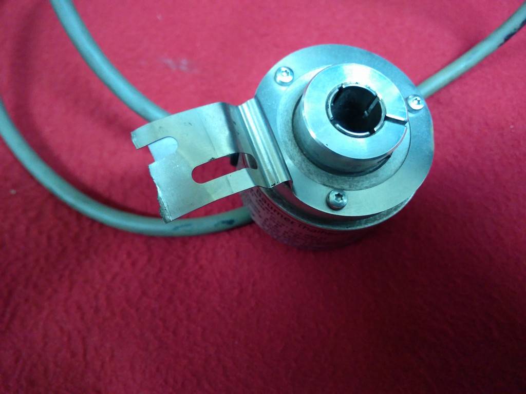 BAUMER THALHEİM ITD 21 A 4 Y82 2048 T NI KR1 F 14 IP54 21 ITD21A4Y82 ITD 1A ENCODER