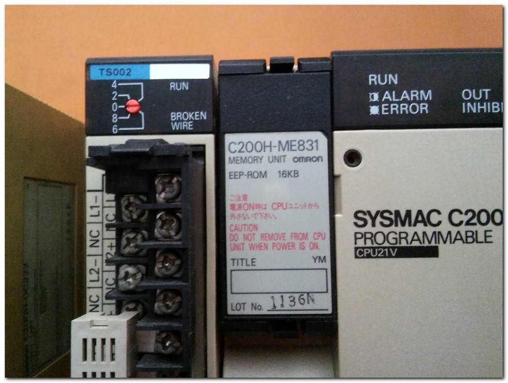 OMRON OC222V C200H-OC222V OUTPUT MODULE PLC ÇIKIŞ MODÜLÜ