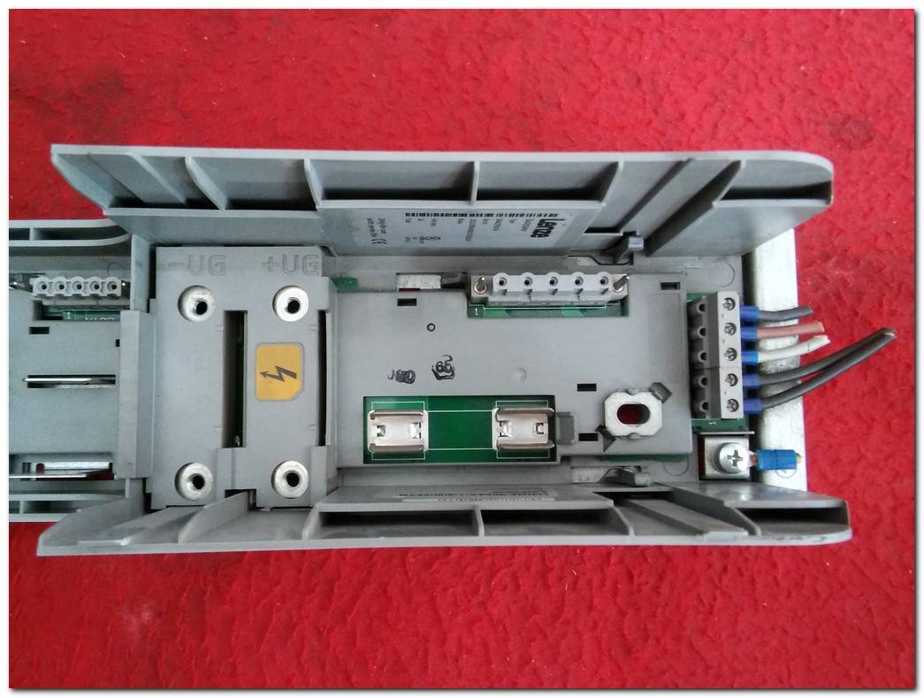 LENZE E94AZPS0074 BACKPLANE ARKA DÜZLEM