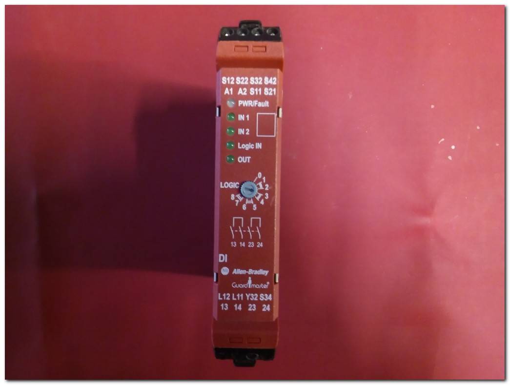 ALLEN-BRADLEY 440R-D22R2 440R D22R2 440RD22R2 GSR DI GSR Dİ 440R-D22R2 SAFETY RELAY EMNİYET RÖLESİ