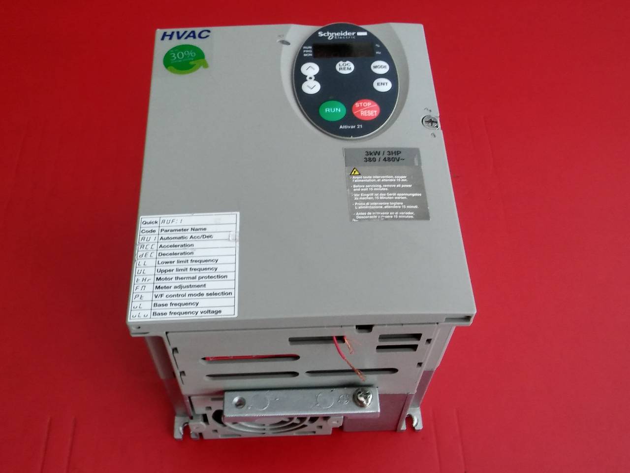 SCHNEİDER ATV21HU30N4 3KW HVAC SÜRÜCÜ ALTİVAR 21 ATV21 3 KW INVERTER