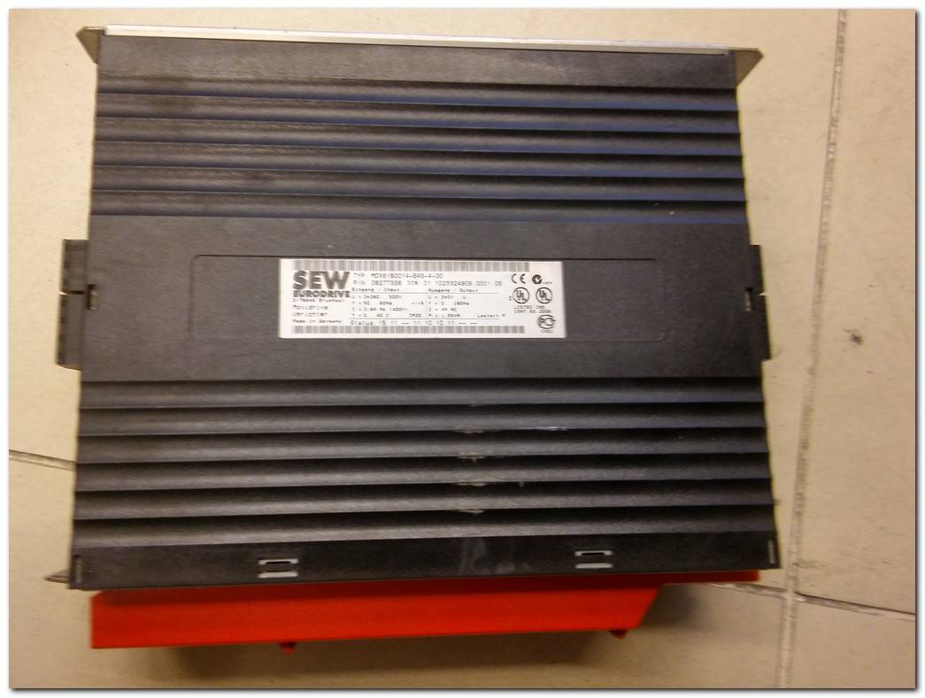 SEW MDX61B0014-5A3-4-00 1,5KVA SERVO SÜRÜCÜ INVERTER DRIVER