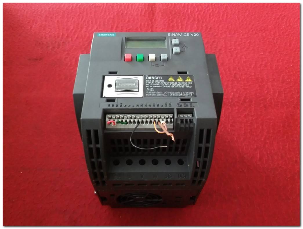 SIEMENS 6SL3210-5BB21-5UV0 SINAMICS V20 1,5KW SÜRÜCÜ