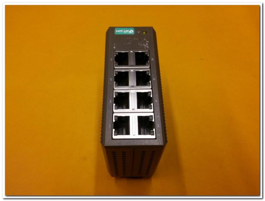 MOXA EDS-208 8 PORTLU ETHERNET ANAHTARI 