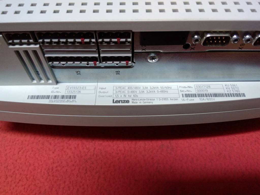 LENZE EVS9323-ES 3,2 KVA 3,9A SERVO SÜRÜCÜ