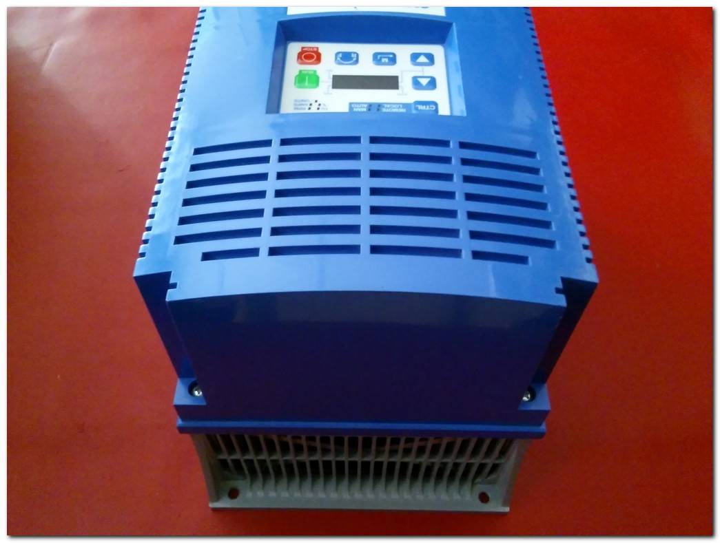LENZE ESV113N04TXB522 13285868 ESV113N04TXB522XX1A11 11 KW 500 HZ AC TECH SMVECTOR