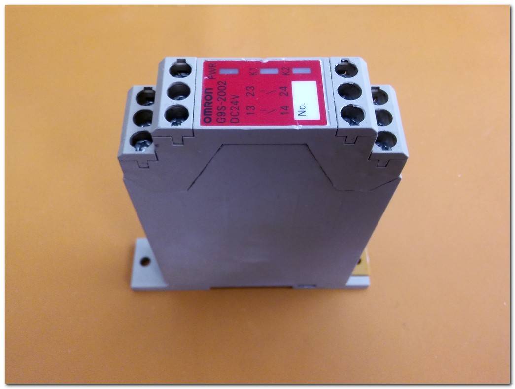 OMRON G9S-2002 DC24V SAFETY RELAY UNIT GÜVENLİK RÖLE ÜNİTESİ