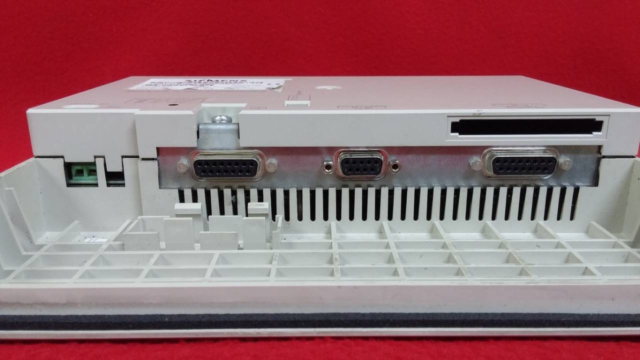 SIEMENS 6AV3 617-1JC20-0AX1 6AV3617-1JC20-0AX1OPERATÖR PANEL