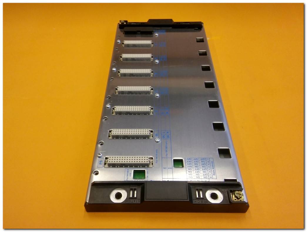 SCHNEİDER TSXRKY8 8 SLOT CHASSIS MODICON PREMIUM RACK PLC MONTAJ ÇERÇEVESİ