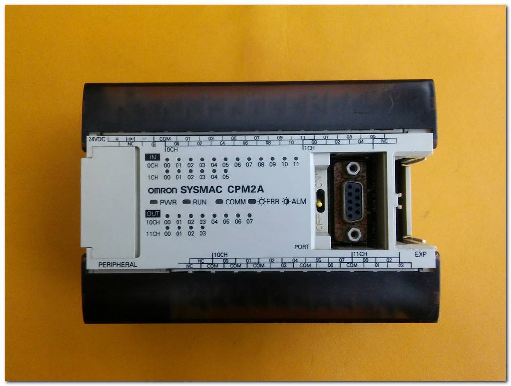 OMRON SYSMAC CPM2A CPM2A-30CDR-D PROGRAMMABLE CONTROLLER PLC
