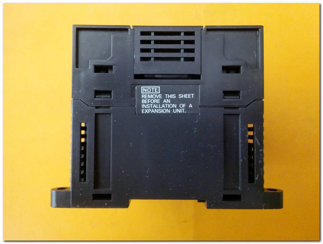 OMRON CP1H-XA40DT1-D SYSMAC CP1H VE OMRON CP1W-CIF12 COMM TAKIM