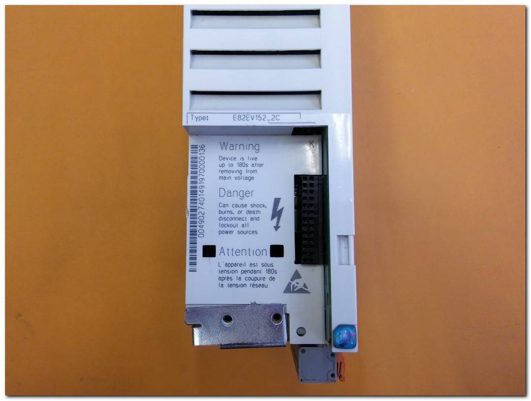 LENZE E82EV152-2C000 E82EV152-2C E82EV152K2C  8200 1,5KW VECTOR SÜRÜCÜ