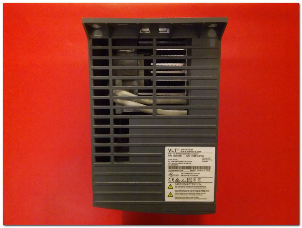 DANFOSS 132F0061 FC-051P22KT4E20H3BXCXXXSXXX VLT MİCRO DRIVE 22KW SÜRÜCÜ