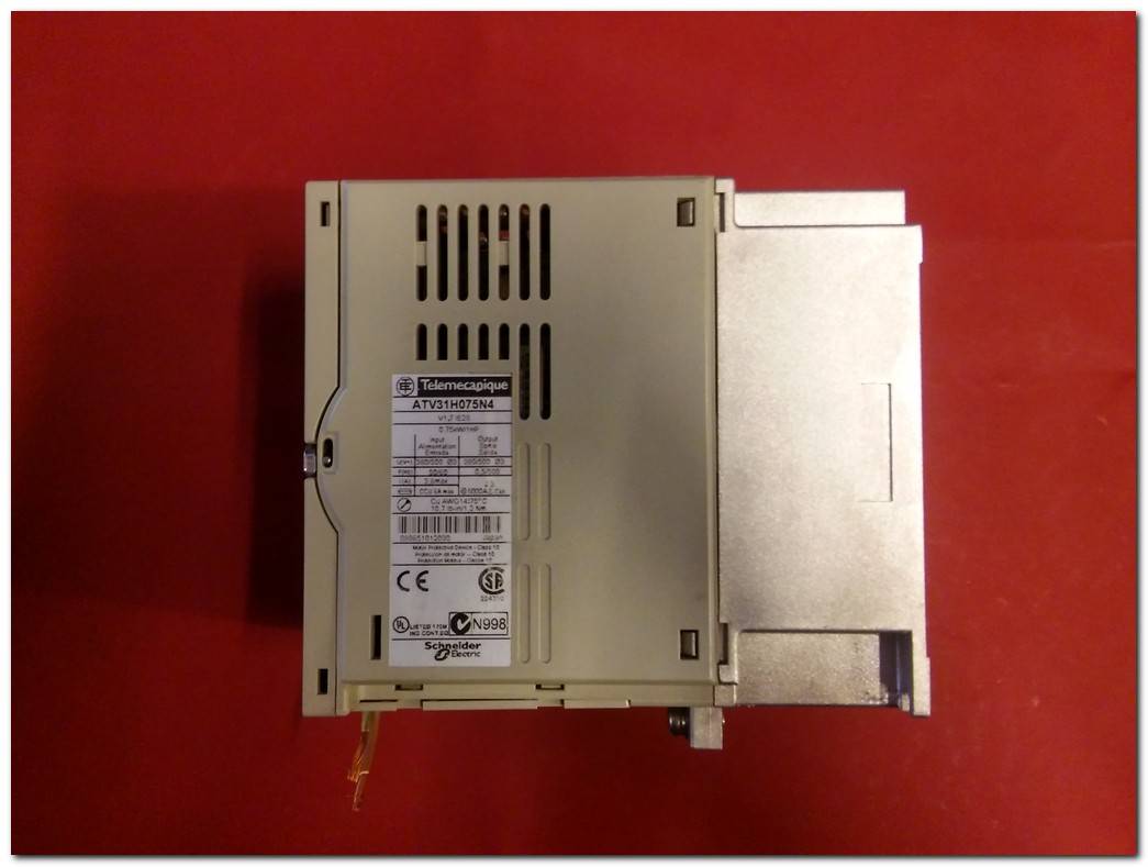 TELEMECANİQUE ATV31H075N4 0,75KW İNPUT 380-500V ALTİVAR 31 ATV31 SÜRÜCÜ