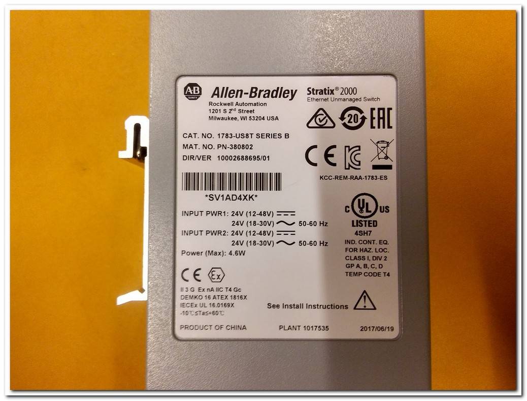 ALLEN BRADLEY STRATİX 2000 1783-US8T SERIES B ETHERNET UNMANAGED SWİTCH