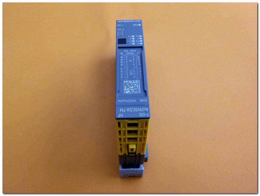 SIEMENS 6ES7 193-6BP00-0DA0 S C-L9B02112 SIMATIC ET 200SP PLC TERMİNALİ