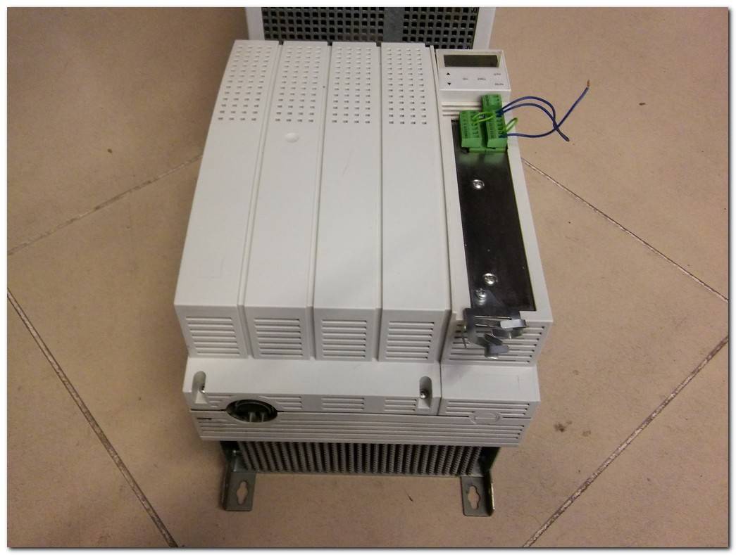 LENZE EZN3A0055H060 MAİNS FİLTER SÜRÜCÜ HARMONİK FİLTRESİ