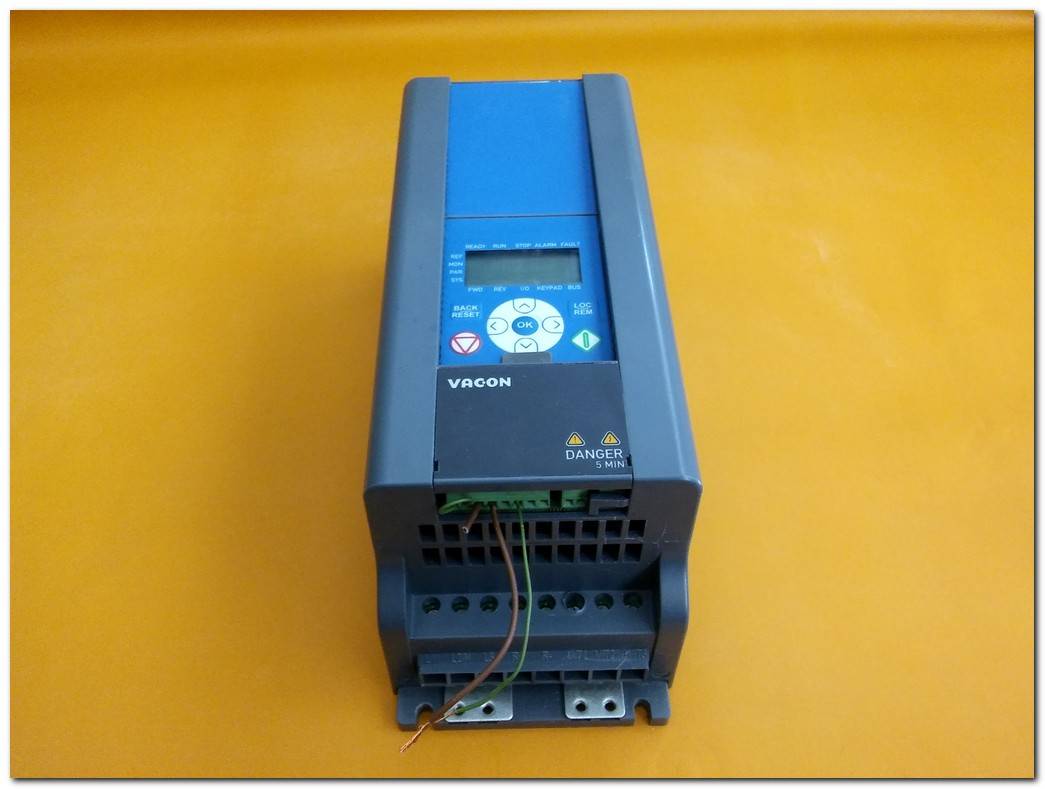 VACON VACON0010-3L-0008-4 3KW INPUT 380V SÜRÜCÜ 3 KW INVERTER