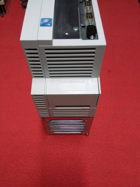 LENZE EVS9323-ES 3,2 KVA 3,9A SERVO SÜRÜCÜ