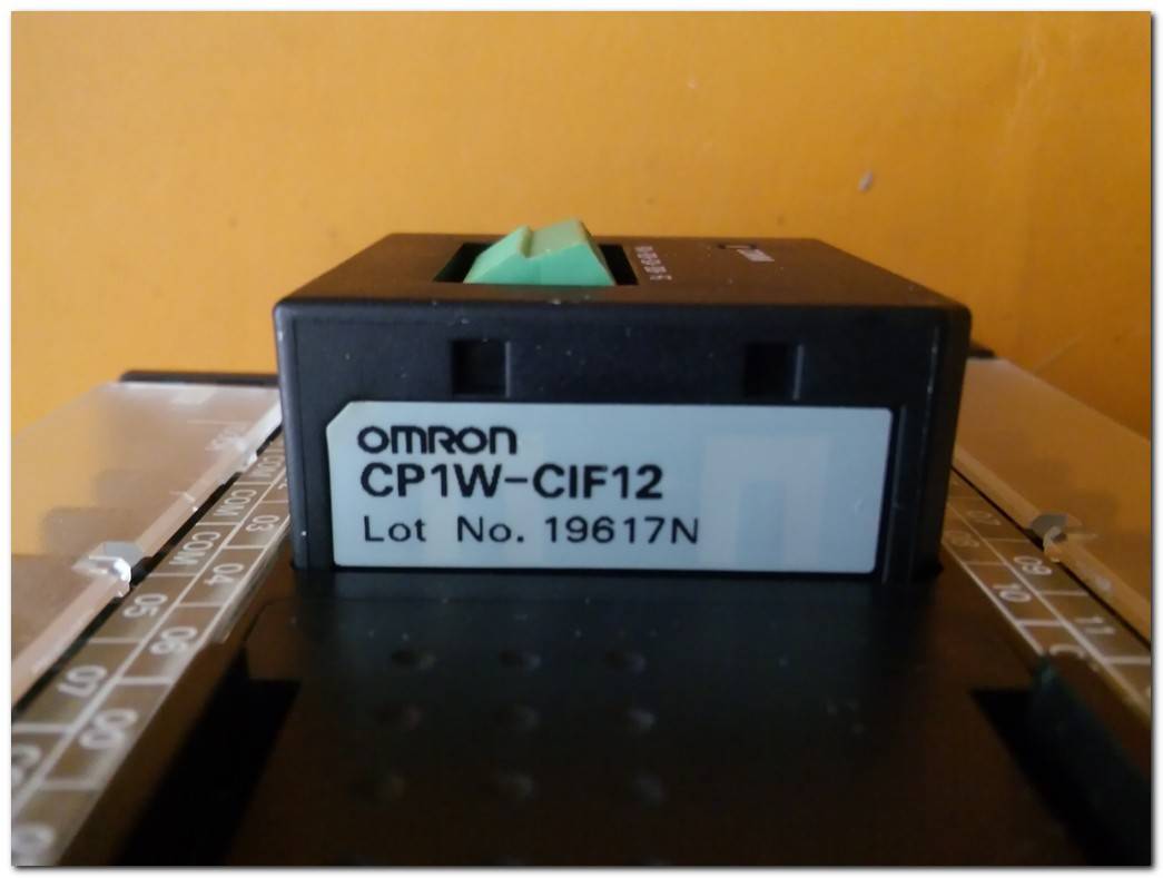 OMRON CP1H-XA40DT1-D SYSMAC CP1H VE OMRON CP1W-CIF12 COMM TAKIM