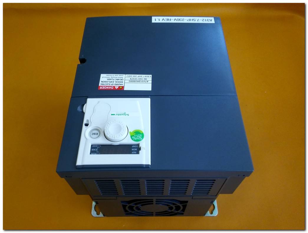 SCHNEİDER ATV312HU55M3 5,5KW ALTİVAR 312 ATV312 5,5 KW SÜRÜCÜ