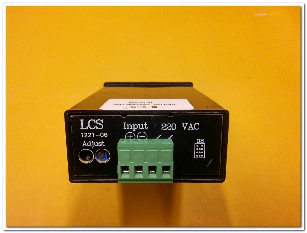 LCS 1221-06 DIGITAL TAKOMETRE 10V=100 INPUT 220 VAC