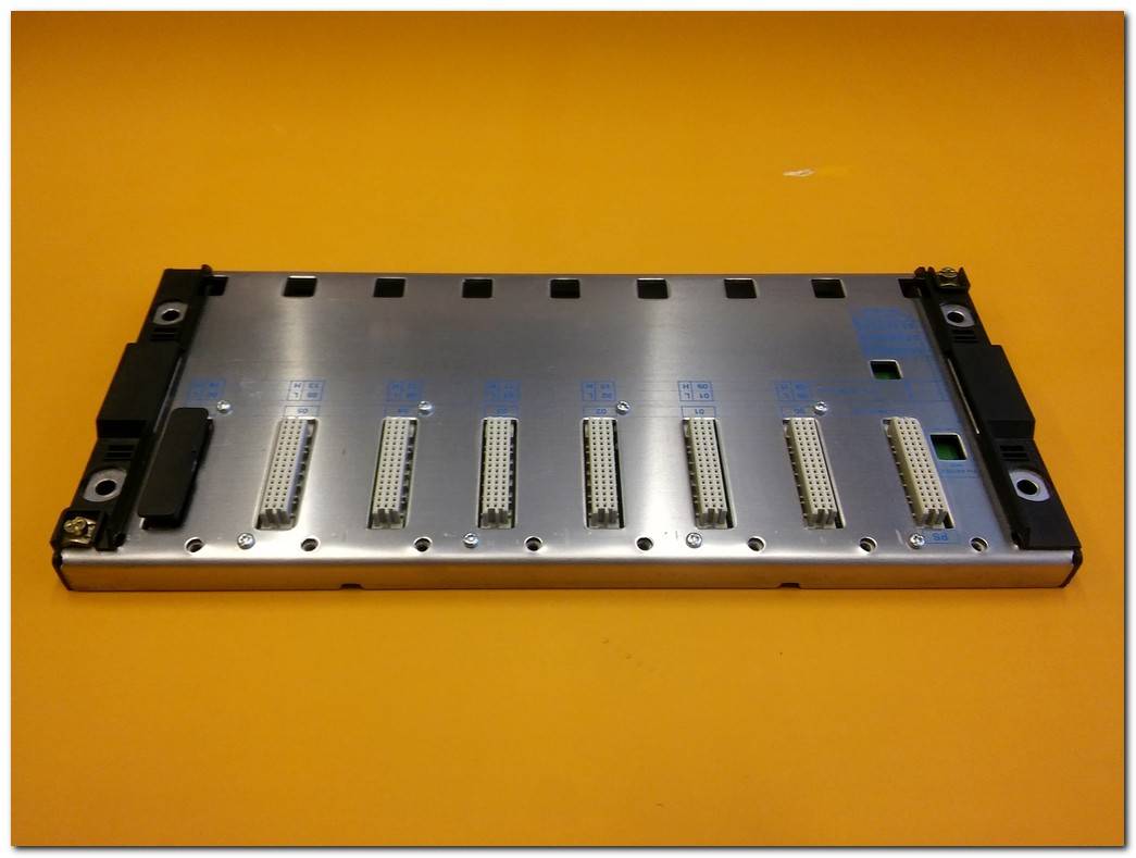 SCHNEİDER TSXRKY8 8 SLOT CHASSIS MODICON PREMIUM RACK PLC MONTAJ ÇERÇEVESİ