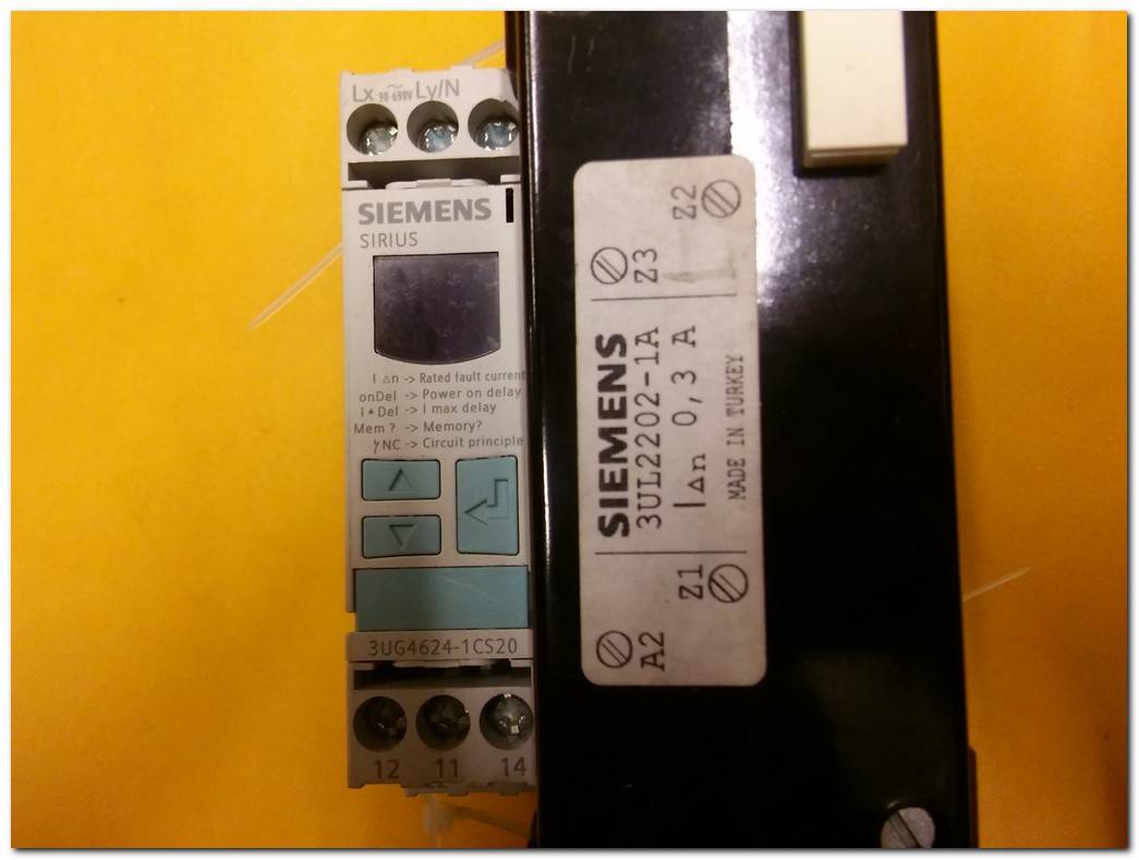 SIEMENS 3UL2202-1A 0,3A AKIM TRAFOSU VE SIEMENS 3UG4624-1CS20 SIRIUS KAÇAK AKIM KOMBİNASYONU ALGILAMA RÖLESİ TAKIM