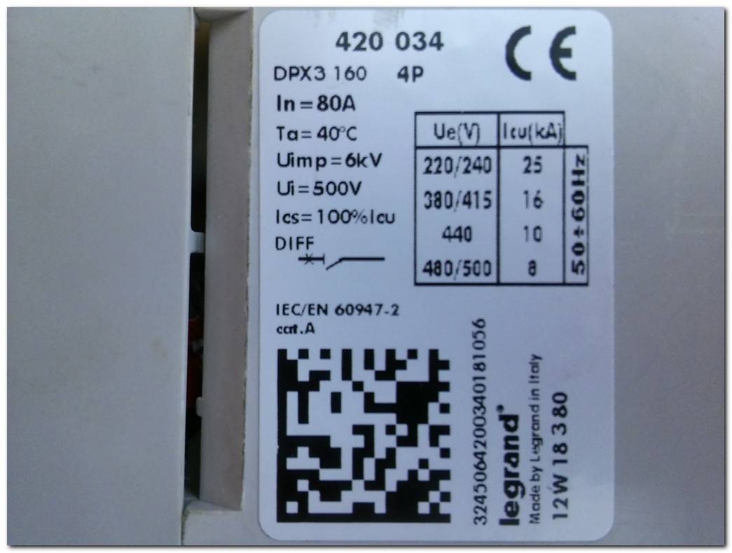 LEGRAND DPX3 160 420 034 80A 4 KUTUPLU TMŞ DPX3 160 4P KAÇAK AKIMLI KOMPAKT ŞALTER