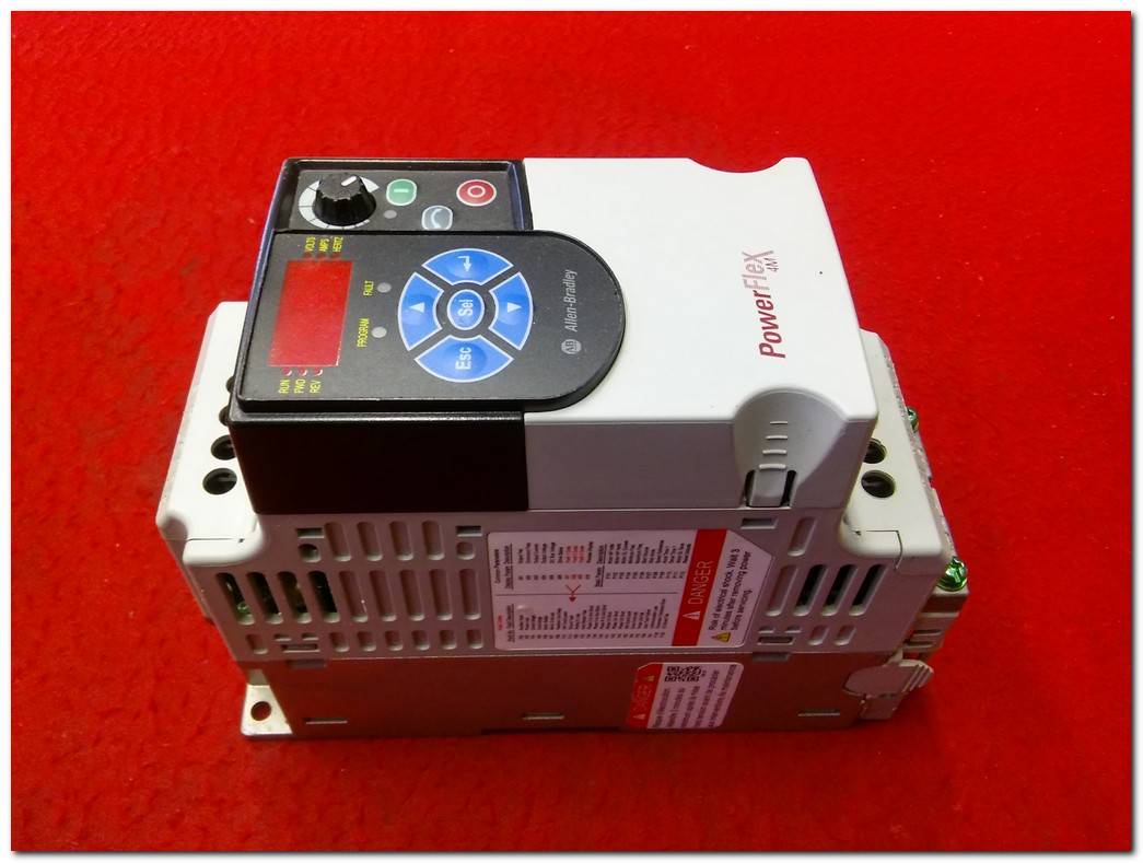 ALLEN-BRADLEY 22F-A2P5N113 SERIES  A POWERFLEX 4M 0,40KW SÜRÜCÜ