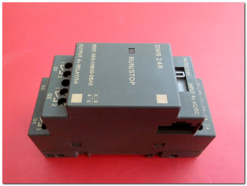 SIEMENS 6ED1 055-1HB00-0BA0 DM8 24R RUN-STOP PLC LOGO EK MODÜL