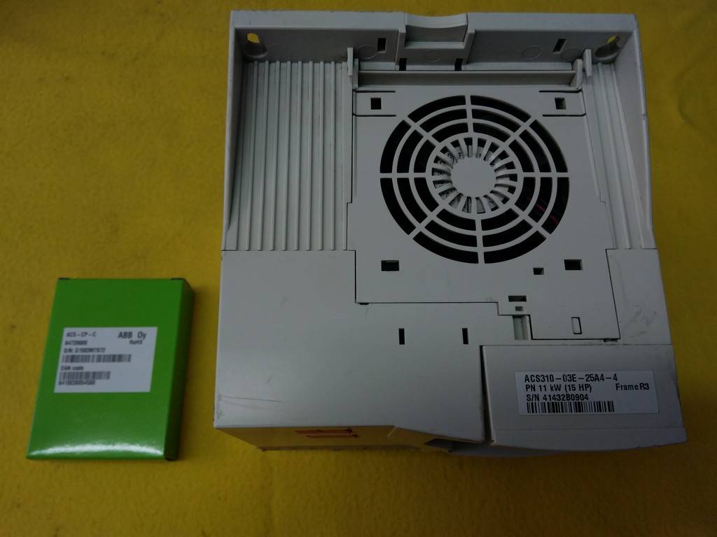 ABB ACS355-03E-15A6-4 7,5KW 10HP 15,6A SÜRÜCÜ INVERTER DRIVER
