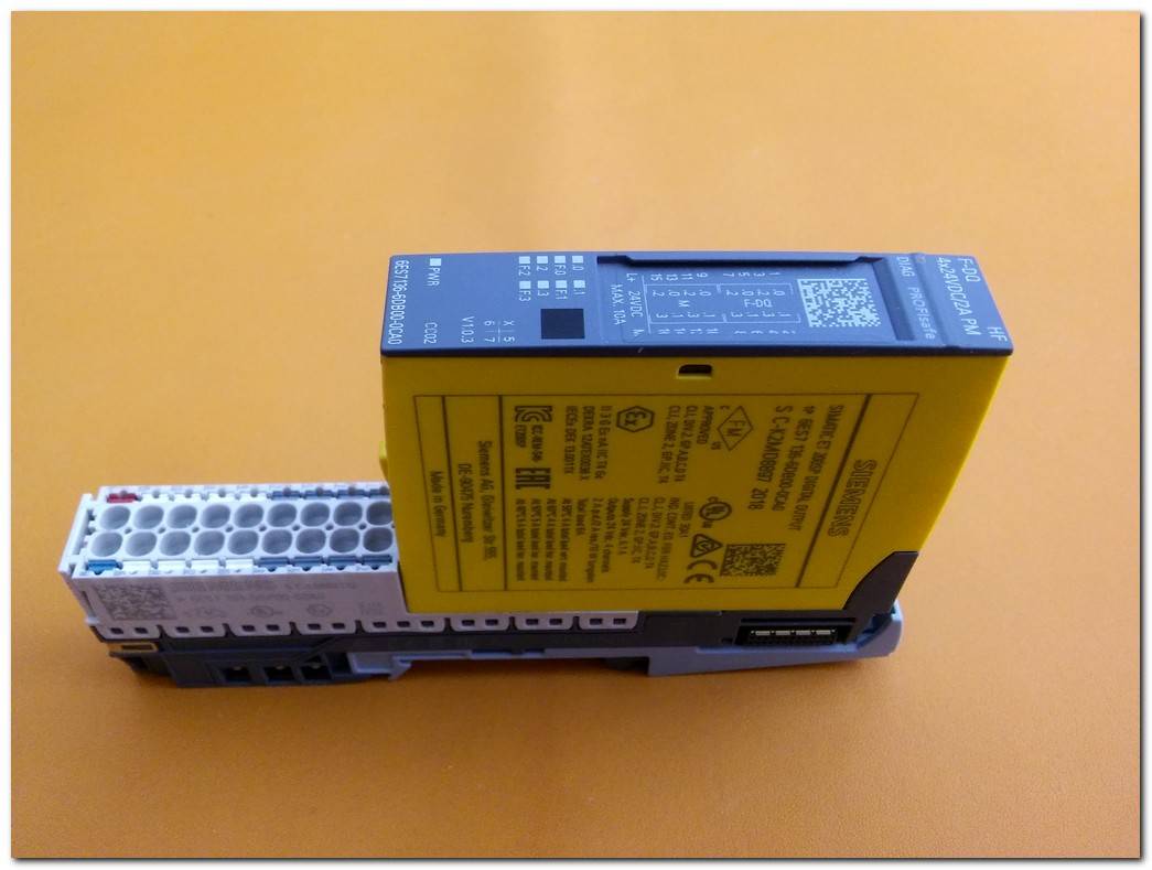 SIEMENS 6ES7 193-6BP00-0DA0 S C-L9B02112 SIMATIC ET 200SP PLC TERMİNALİ