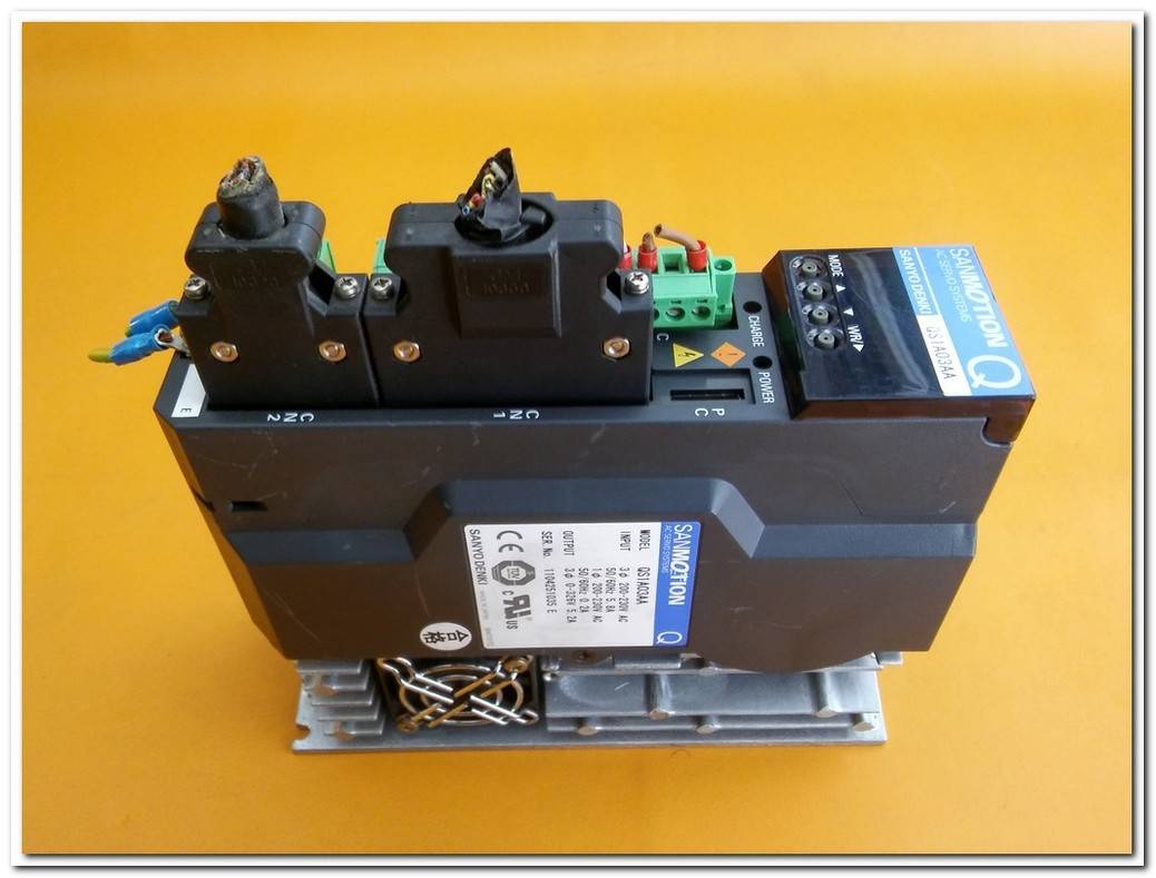 SANMOTION QS1A03AA AC SERVO SYSTEMS SANYO DENKI AC SORVO DRIVE 5.2A SÜRÜCÜ QS1A01AA