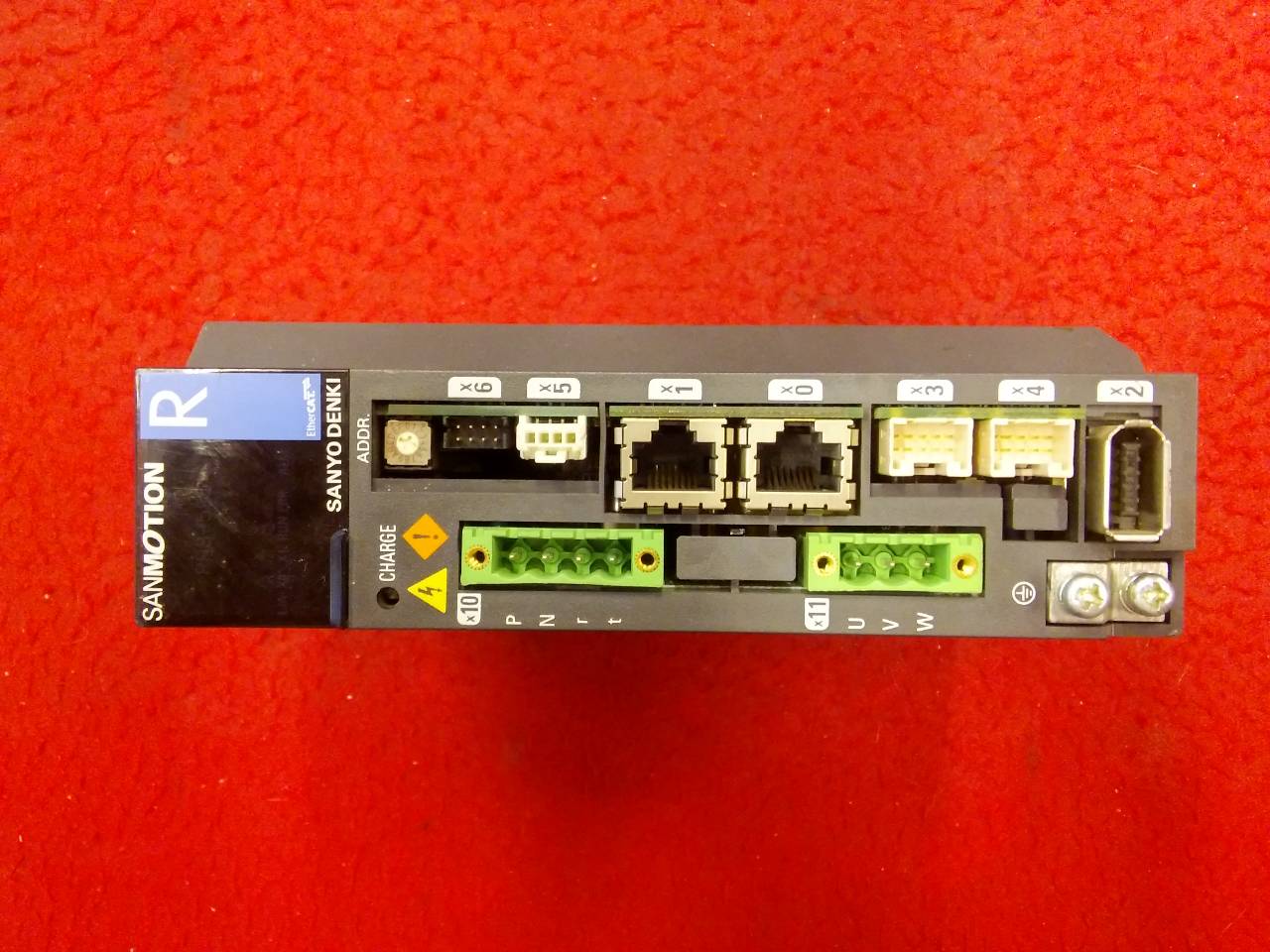 SANMOTION SANYO DENKİ RS2W03A0KL10XXXXC41 5,2A 0-326V SERVO SÜRÜCÜ