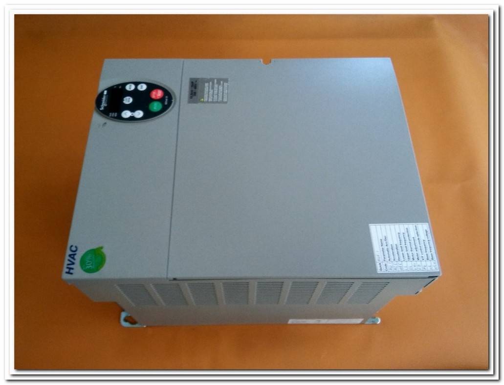 TELEMECANIQUE ATV21HD18N4 ATV21HD15N4 18,5 KW SÜRÜCÜ ATV21 ALTİVAR 21