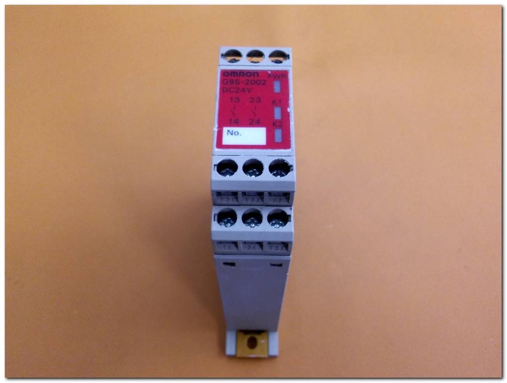 OMRON G9S-2002 DC24V SAFETY RELAY UNIT GÜVENLİK RÖLE ÜNİTESİ