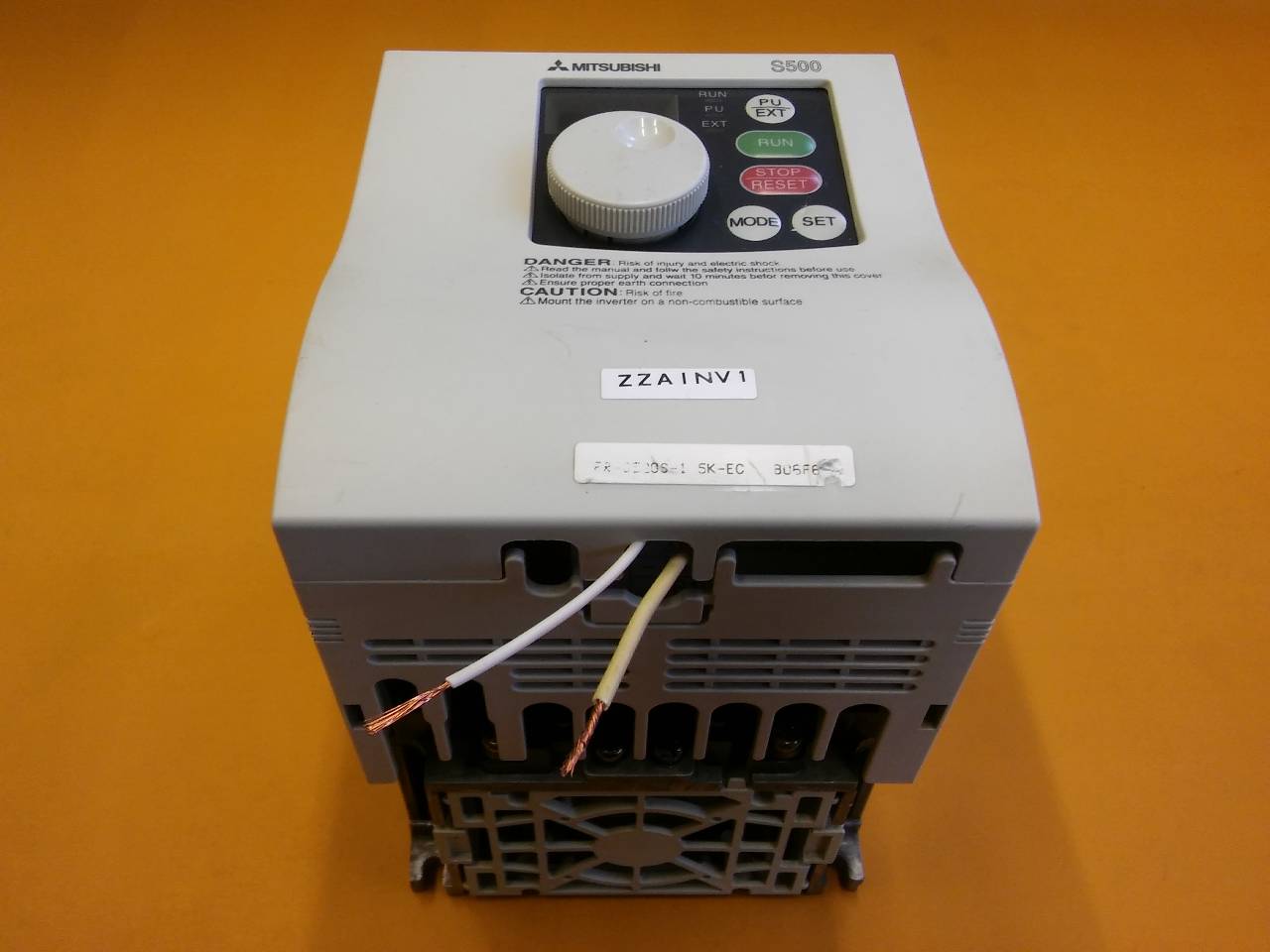 MITSUBISHI S500 FR-S520S-1.5K-EC 1,5KW SÜRÜCÜ 1.5 KW INVERTER
