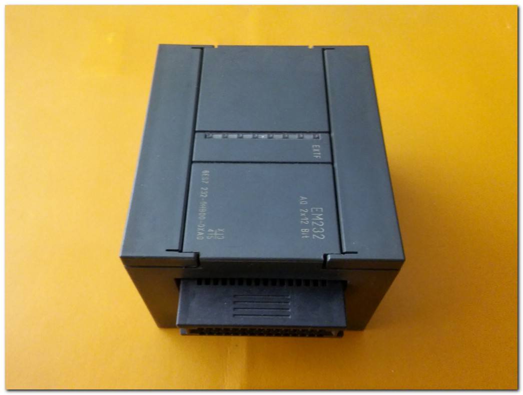 SIEMENS 6ES7 232-0HB00-0XA0 6ES7 232-0HB00-0XA0 EM232 ANALOG OUTPUT MODULE PLC