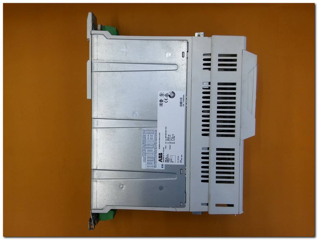 ABB ACS850-04-018A-5 J400 ACS850-04-018A-5 ACS850-04 18A 12KVA SÜRÜCÜ